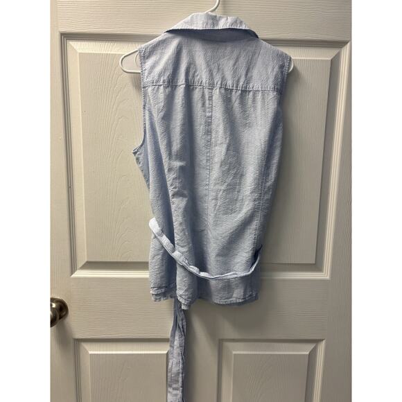 Lane Bryant Light Blue Belted Sear-sucker Button Up Sleeveless Shirt Size 20 - Picture 3 of 4